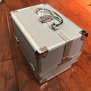 Makeup case 